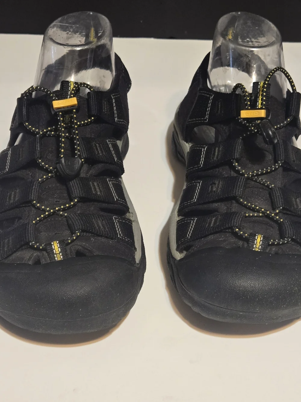 Keen Men's sz 9M Newport KMX Hiking Sandals Black Closed Toe Waterproof Hiking